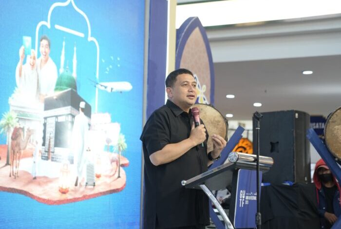 Wali Kota Munafri Dorong Travel Umrah Libatkan Produk UMKM Makassar