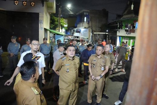 Gerak Cepat Tindaklanjuti Edaran Mendagri, Munafri Tinjau Poskamling di Empat Kecamatan