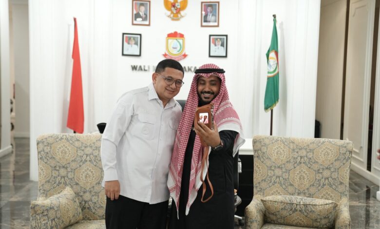 Munafri Sambut Kunjungan Syekh Abdullah Bawazir, Bahas Kurikulum Bahasa Arab dan Peluang Pelajar ke Mekkah