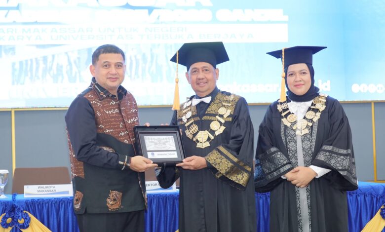 Wali Kota Munafri Ajak Lulusan UT Berperan Lewat Makassar Kreatif Hub