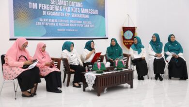 TP PKK Kota Makassar Ajak TP PKK Sangkarrang Edukasi Risiko Pernikahan Dini