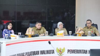 Reyhan Juara Desain Logo HUT Ke-418 Makassar, Konsep “Simpul Terpadu”