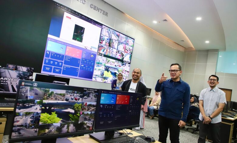 Kunjungi Command Center, Wamendagri: Puji Inovasi Pak Wali Munafri dan Pak Kadis Kominfo Roem