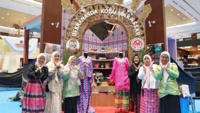 Produk Binaan Dekranasda Makassar Laris Manis di INACRAFT, Catat Penjualan Rp75 Juta