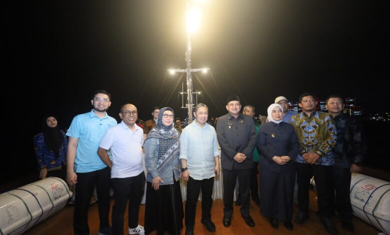 Munafri-Aliyah Sambut Wamen Luar Negeri di Makassar, Pamerkan Pesona Pinisi