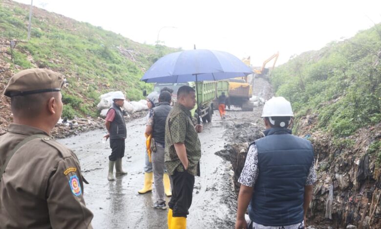 Wali Kota Munafri Pantau TPA Antang, Fokus Kurangi Tumpukan dan Benahi Akses Jalan