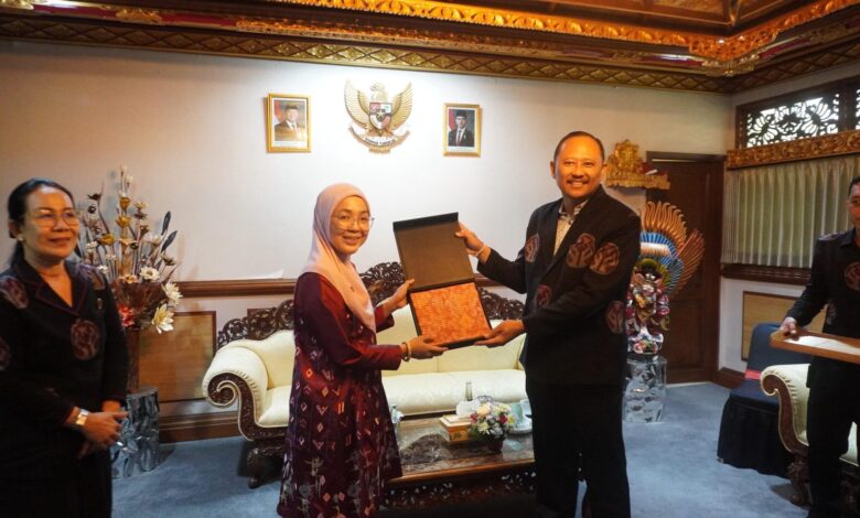 Melinda Aksa Kunjungi IKM Bali Bangkit: Belajar, Berkolaborasi, dan Membawa Pulang Inspirasi Baru
