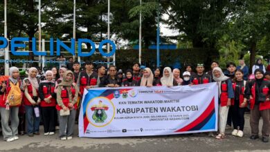 Perkuat Daerah Pesisir, Unhas Lepas Mahasiswa KKN Tematik ke Wakatobi