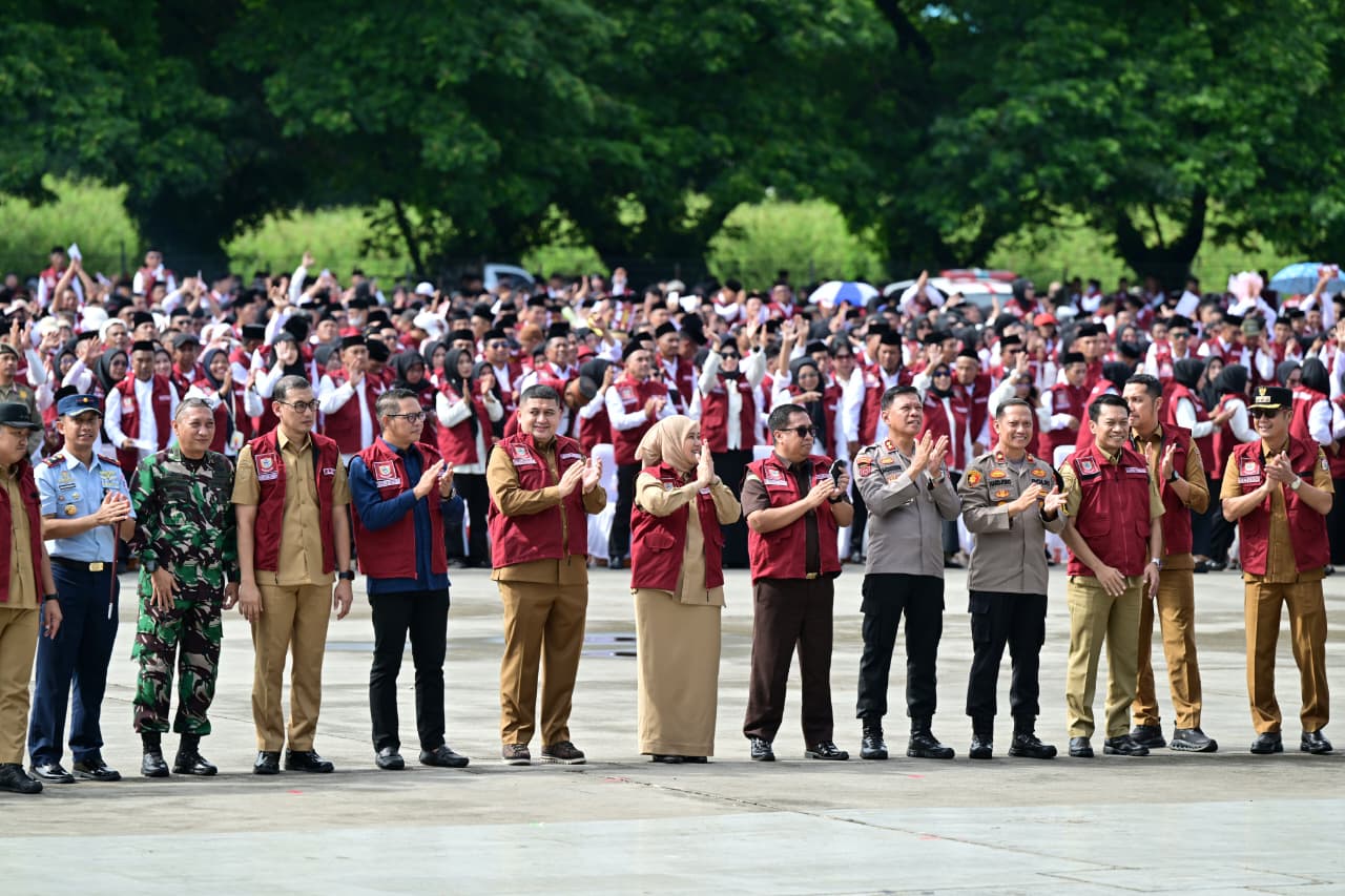Sebanyak 6.032 RT/RW Resmi Dilantik, Munafri: Tak Ada Lagi Sekat Politik, Semua Fokus Layani Warga