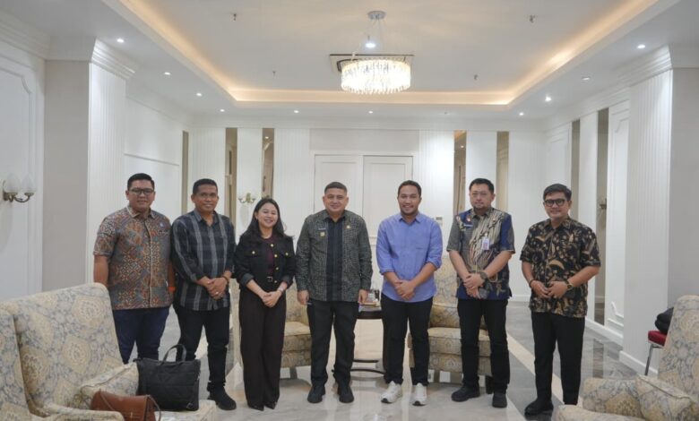 Kepala Bapenda Kota Makassar Dampingi Wali Kota Makassar dalam Audiensi GMKI, Dorong Harmoni dan Kolaborasi Lintas Agama