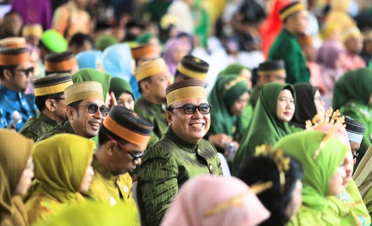 DPMPTSP Kota Makassar Hadiri Upacara HUT Kota Makassar Ke-418 Di Lapangan Karebosi