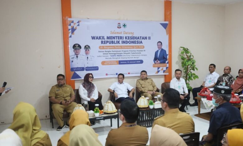 Munafri Dampingi Wamenkes RI Tinjau Inovasi “Hantu Mesra” di Makassar, Perkuat Pemberantasan TBC