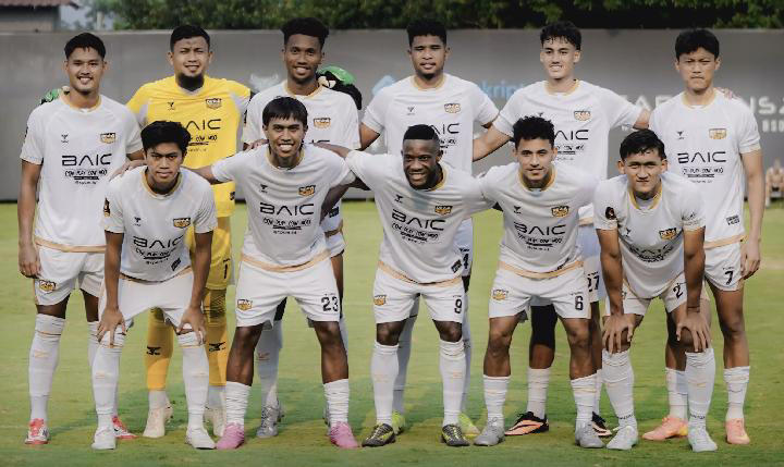 Dewa United Raih Kemenangan Dramatis atas PSM Makassar Berkat Dua Gol di Menit Akhir