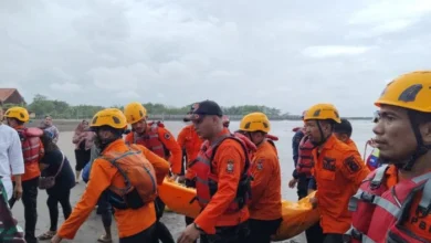 BPBD Makassar Turunkan TRC Cari Nelayan Hilang di Tengah Gelombang Tinggi