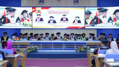 Pidato Penerimaan Empat Guru Besar Unhas Bahas Kemiskinan, Human Capital, FOMO, hingga Mutu Layanan Kesehatan