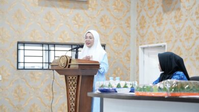 Melinda Aksa Dorong Lansia SMART melalui Sekolah Lansia Sipakalebbi Manggala