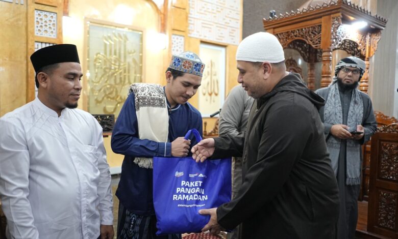 Lewat Salat Subuh, Wali Kota Makassar Rajut Sinergi dengan Masyarakat