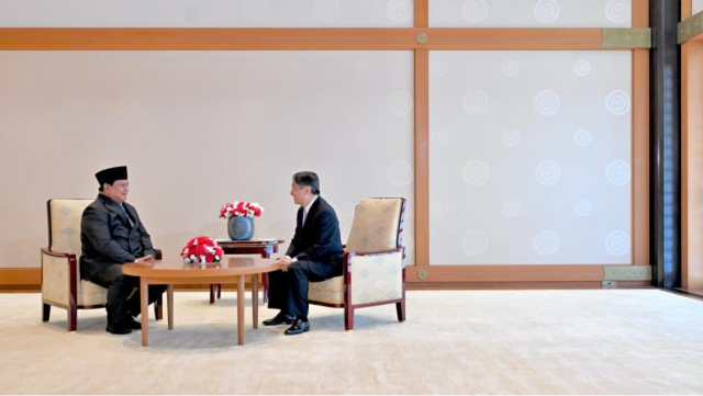 Momen Hangat Prabowo Bertemu Kaisar Jepang Naruhito di Istana Kekaisaran