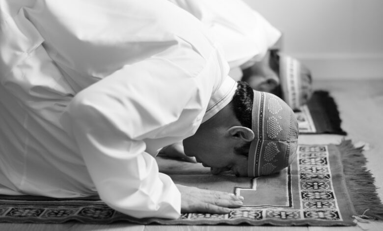 Bolehkah Salat Tarawih Sendiri di Rumah? Simak Dalil dan Penjelasan Ulama