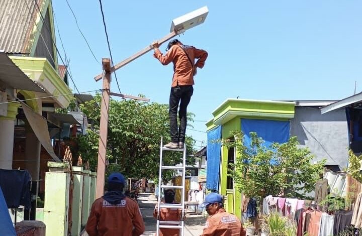 Munafri–Aliyah Hadirkan Lampu Tenaga Surya di Kepulauan, Armada Laut Segera Terwujud