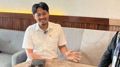 dr. Udhin Saputra Malik, Anggota Komisi A DPRD Kota Makassar