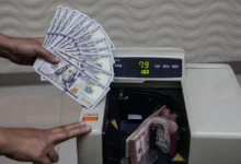 Rupiah Dibuka Melemah ke Rp17.274 per Dolar AS
