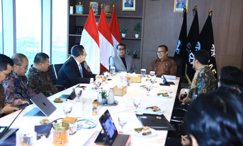 OJK dan Kementerian Ekraf Perkuat Kolaborasi Pengembangan Inovasi Keuangan Digital Berbasis Web3