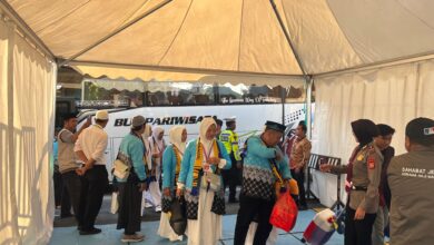 Kloter Kedua Jemaah Haji Tiba Usai Seremoni Perdana, Penerimaan Berlanjut Bertahap di Embarkasi Makassar