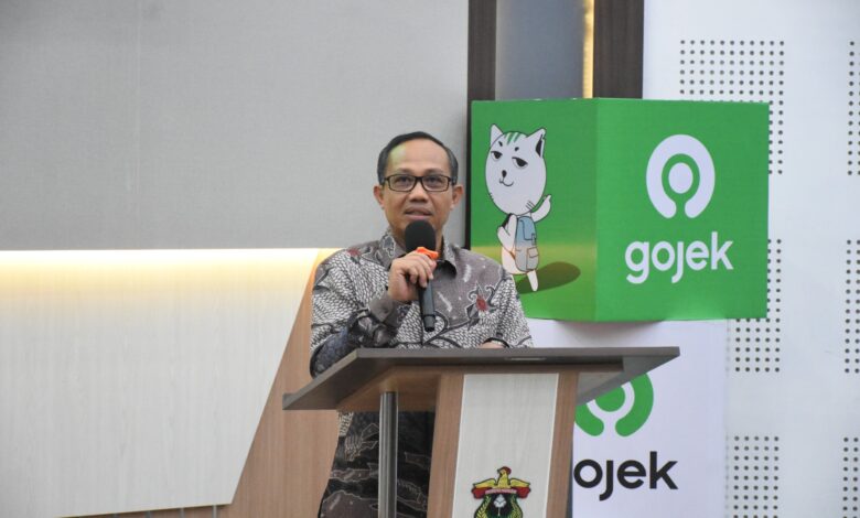 Unhas dan Gojek Dorong Mahasiswa Kuasai Kompetensi Komunikasi Digital dan Industri Kreatif