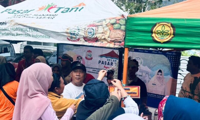 Pasar Tani Ramaikan CFD Sudirman, Warga Serbu Produk Pangan Segar Lokal