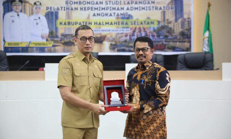Sekda Makassar Paparkan Inovasi dan Strategi Pembangunan Saat Terima Peserta PKA Halmahera Selatan