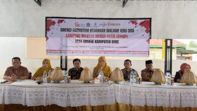 OJK Sulselbar Dorong Inklusi Keuangan Nelayan Lewat Program EKI dan Kampung Nelayan Merah Putih di Bone