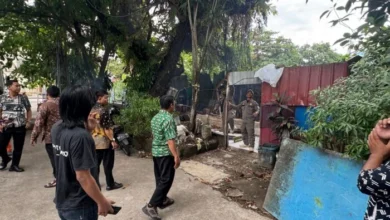 Pemkot Makassar Tertibkan Lapak Liar di Jalan Kartini, Drainase Dikembalikan ke Fungsi Semula
