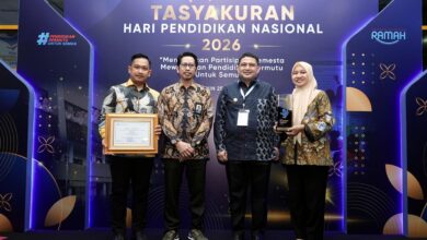 Pemkot Makassar Raih Penghargaan Nasional Wajib Belajar 13 Tahun di Hardiknas 2026