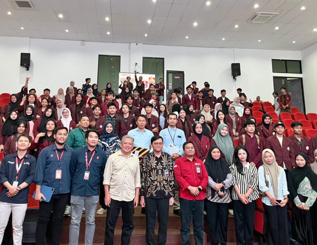 Literasi Keuangan Kepada Mahasiswa Unsulbar