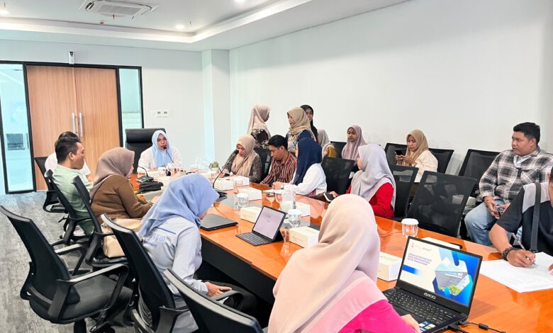 Diskominfo Makassar dan PKBI Sulsel Perkuat Kolaborasi Edukasi Pencegahan HIV/AIDS