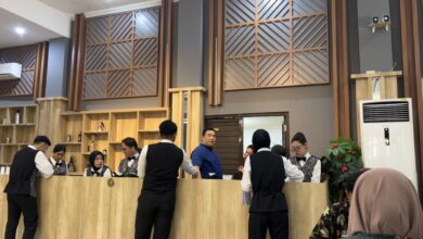 UAS Mahasiswa PPH Poltekpar Makassar Dikemas dalam Open Restaurant, Sajikan Menu Kontinental untuk Tokoh dan Media