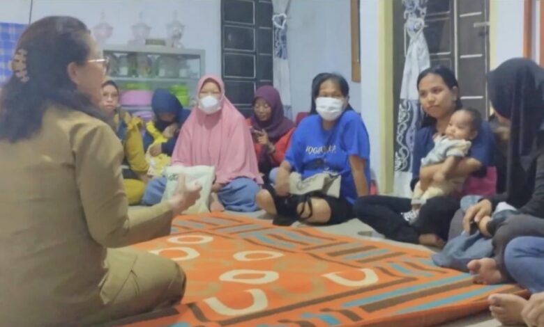 DPPKB Makassar Perkuat Peran Orang Tua Melalui Kegiatan Bina Keluarga Balita di Kelurahan Pai