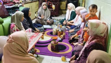 DPPKB Makassar Dorong Lansia Tetap Aktif dan Produktif Melalui Pembinaan BKL