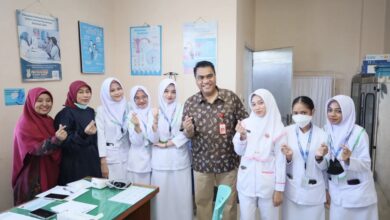 Peringati Harganas ke-33, Kadis PPKB Makassar Tinjau Pelayanan KB di Ujung Tanah