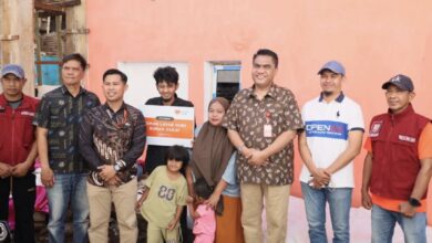 DPPKB Makassar dan Rumah Zakat Serahkan Bantuan Rumah Layak Huni melalui Program GENTING