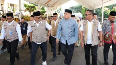 Wali Kota Makassar Sambut Kepulangan Jemaah Haji Kloter 17 Bersama Menteri Haji RI