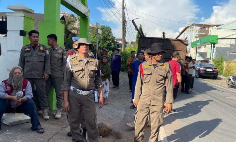 Kecamatan Mariso Tertibkan 40 Bangunan di Atas Drainase dan Trotoar, Kembalikan Fungsi Fasilitas Umum