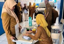 Hari Pertama SPMB Jalur Domisili, Kadisdik Makassar Sidak Sejumlah SMP dan Pastikan Verifikasi Berjalan Lancar