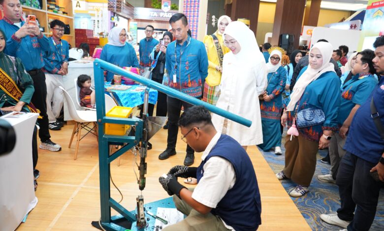 DLH Makassar Gandeng Rappo Hadirkan Edukasi Pengelolaan Sampah Interaktif di ICE APEKSI 2026