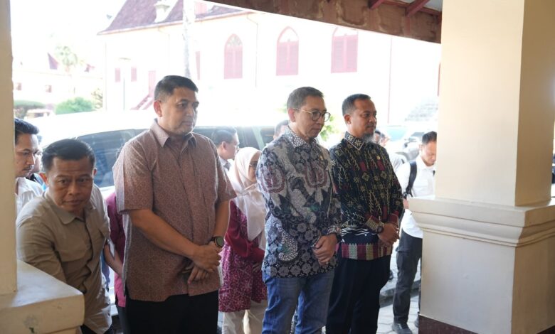 Menteri Kebudayaan Tinjau Benteng Rotterdam, Pemkot Makassar Dukung Rencana Revitalisasi