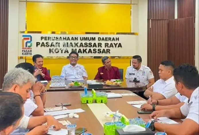 Perumda Pasar Makassar Raya dan IBK Nitro Luncurkan Beasiswa bagi Anak Pedagang Pasar
