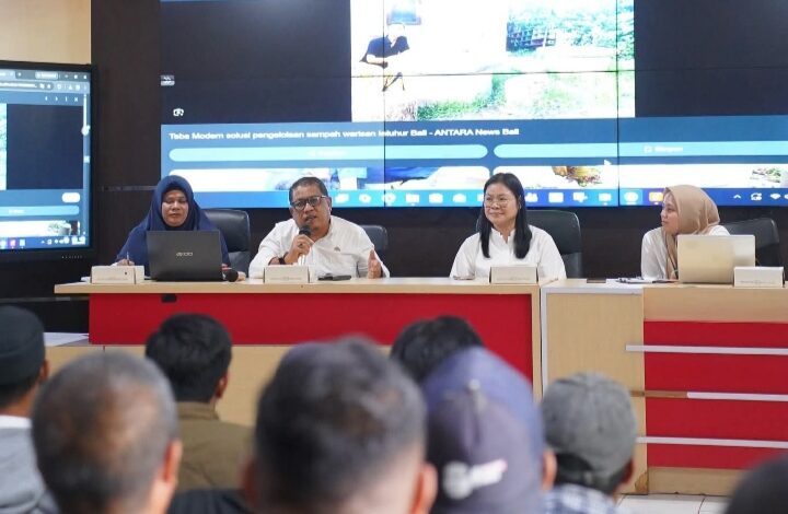 DLH Makassar Gencarkan Edukasi Pengelolaan Sampah, Warga Biringkanaya Diajak Pilah Sampah dari Rumah