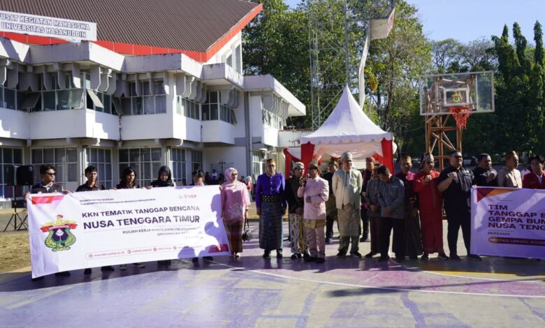 Rektor Unhas Lepas Relawan KKN Tanggap Bencana dan Tim Bantuan Medis ke NTT