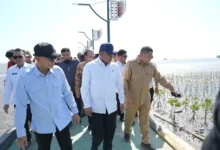 Dampingi Zulkifli Hasan Tinjau KNMP Untia, Munafri Tegaskan Komitmen Dukung Kesejahteraan Nelayan